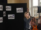 mam talent039